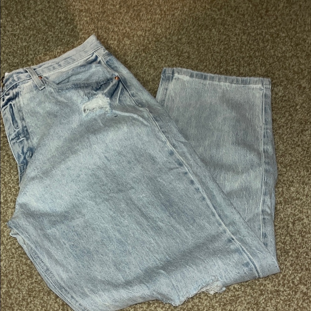 Women's Light Blue Jeans